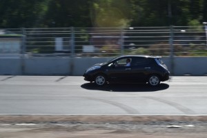 Nissan Leaf, ca: 16 mil på en laddning
