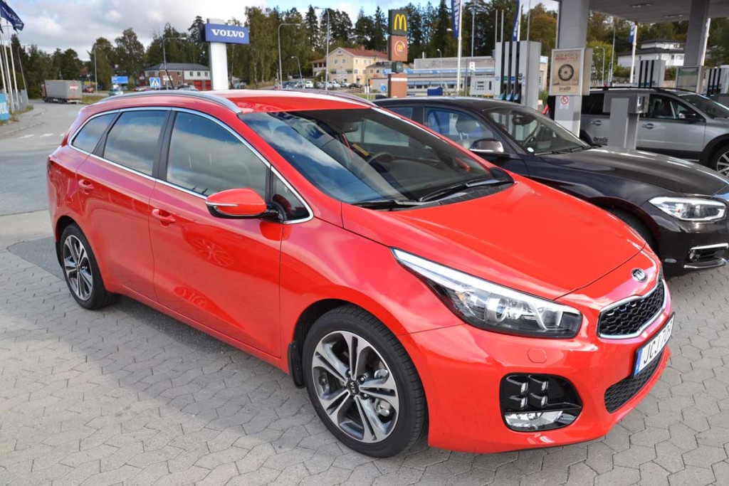 Kia ceed scba_2015 (13) 1200