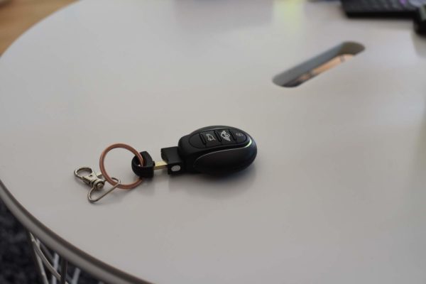 Hur Byter Man Batteri I Bilnyckeln