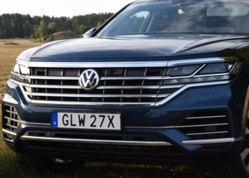 Bländar nya automatiska LED belysningen mötande bilister?