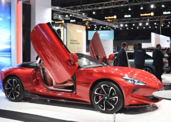 Hetaste bilen på elbilsmässan 2024